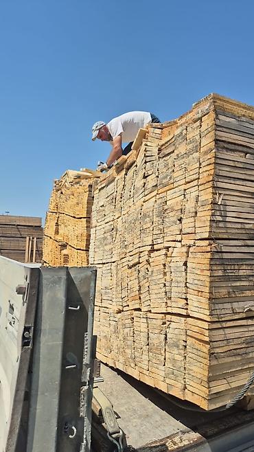 taxta lövhə: Məhsul: Ağac materialı – şalban/taxta lövhələr Təsvir: - İri ölçülü — 5