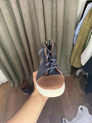pod original: Unisex yüksəkboğaz krossovka - Stil: yüksəkboğaz, skate/sneaker tərzi — 2