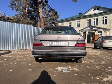 Mercedes-Benz: Mercedes-Benz E-Class: 1990 г., 2.3 л, Механика, Бензин, Седан — 6