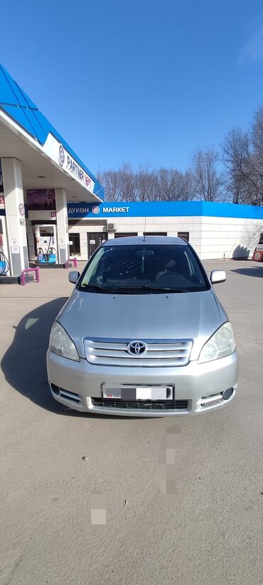 без матор: Toyota Avensis Verso: 2002 г., 2 л, Механика, Дизель, Вэн/Минивэн