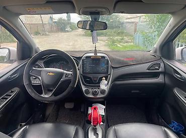 Продажа авто: Chevrolet Spark: 2016 г., 1 л, Автомат, Бензин, Хэтчбэк — 3