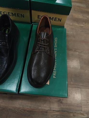 Ayaqqabılar: Kişi ayaqqabıları – klassik və gündəlik modellər Məhsul təsviri: - — 34