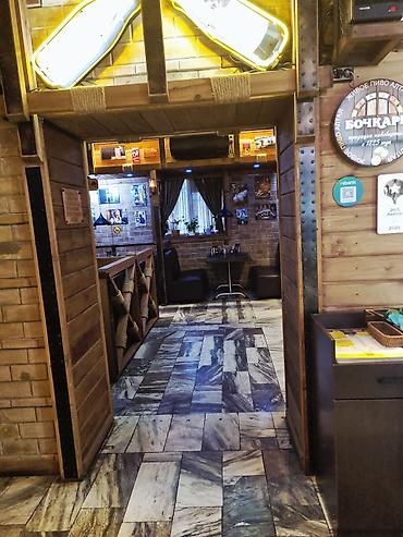 В кафе-бар требуется техничка. График работы 6/1, с 16:00 до 00:00