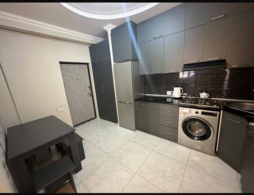 Uzunmüddətli kirayə mənzillər: Abşeron rayonu, Saray qəsəbəsində yerləşən MTK binasında 2 otaqlı, 62 — 3