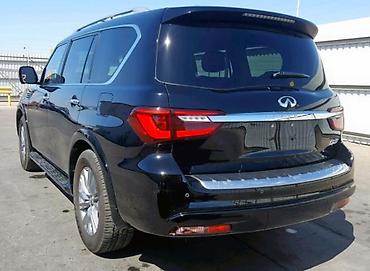 torpaqla barter maşınlar: Infiniti QX80 — tam ölçülü lüks SUV - Güclü V8 benzin mühərriki — 2
