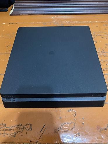 PlayStation 4 Slim 1tb yaddaş Xüsusiyyətlər: - Model: PS4 Slim, qara lalafo.az -da PlayStation 4 Slim 1tb yaddaş Xüsusiyyətlər: - Model: PS4 Slim, qara