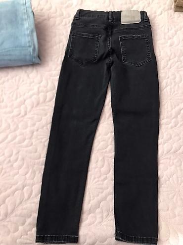 dar cins şalvarlar: Zara markasına məxsus, qara rəngdə, dar (skinny fit) cins şalvar — 2