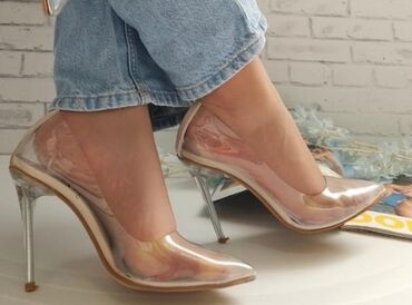 srebrna haljina kakve cipele: Salonke, 41