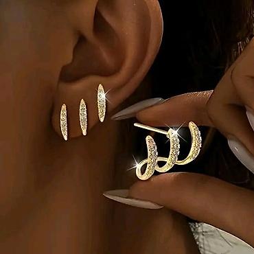 Mindjuse par 1500 din 
2 para 1999 din


💋