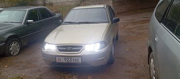 жаз авто: Daewoo Nexia: 2009 г., 1.6 л, Механика, Бензин, Седан