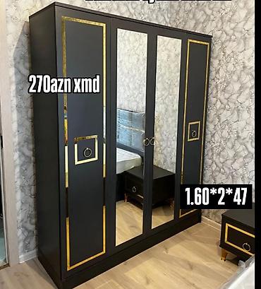 Ev üçün mebel: Qapılı paltar şkafı - Rəng: qara, qızılı dekor xətləri və halqa — 1