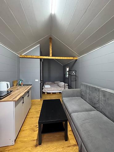 Посуточная аренда домов: Гостевой домик-студия (садовый домик/мини-дача) - Планировка: одна — 1