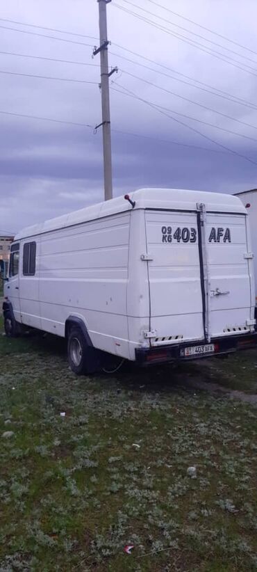 купить багажник на крышу авто в бишкеке: Грузовик, Mercedes-Benz, Стандарт, 7 т, Б/у