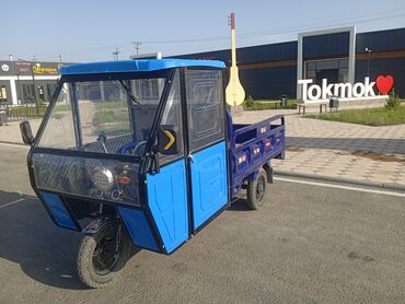 byd машина электромобиль: Скорость 60 км.ч.размер борта 1.2×1.8.грузоподьемность 999 кг.заряд на