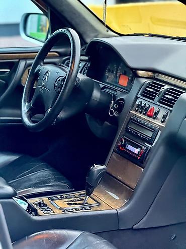 Mercedes-Benz: Mercedes-Benz E-Class: 2001 г., 3.2 л, Автомат, Бензин, Седан — 14