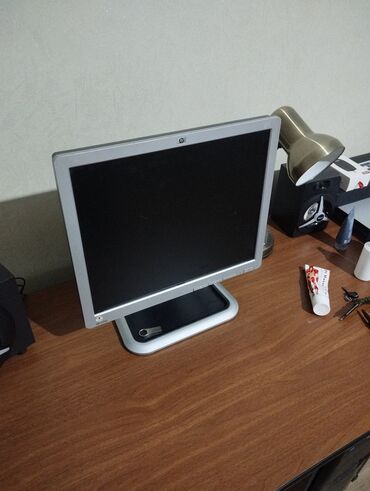işlənmiş monitorlar: Monitorlar Samsung Acer 17" Computer ve Tehlukesizlik Cameralari ucun