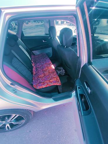 Kia: Kia Ceed: 2009 г., 1.6 л, Механика, Бензин, Универсал — 9