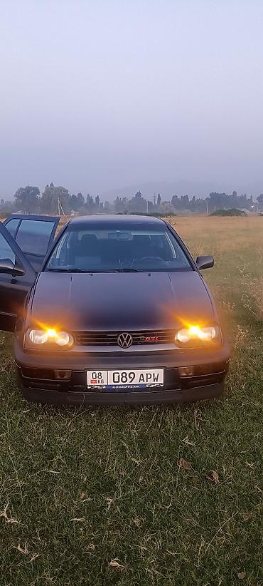Volkswagen Golf: 1993 г., 1.8 л, Кол менен иштөөчү, Бензин, Хетчбек