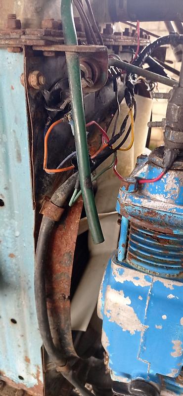 Traktorlar: Satılır traktor zavodu ili 1990 — 37