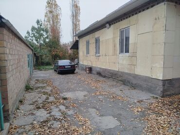 дом для праздников: 120 м², 7 комнат, Подвал, погреб, Забор, огорожен