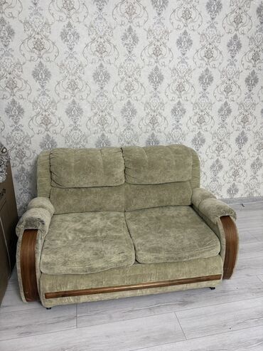 железные шкафы для офиса: Раскладной диван, Б/у