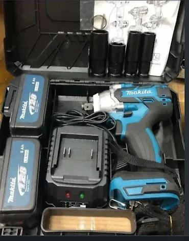 velike brusilice: Makita aku udarni odvijač i šrafilica 128V + 4 gedore 🔧 Snažan i — 1