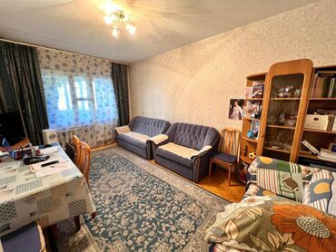 дом в районе восточного автовокзала: 2 комнаты, 61 м², 106 серия, 2 этаж, Косметический ремонт