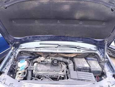 Volkswagen: Volkswagen Touran: 1.9 l | 2005 г. MPV Body Type na lalafo.rs — 14 Volkswagen: Volkswagen Touran: 1.9 l | 2005 г. MPV Body Type — 14