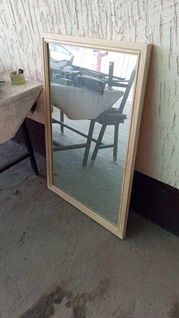 зеркало с подсветкой цена: Продаю зеркало с рамкой ширина 70 см высота100см 1метр находица в