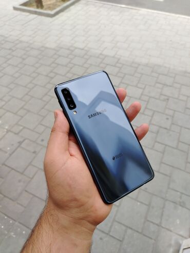 Redmi: Samsung Galaxy A7 2018, 64 GB, rəng - Qara, Zəmanət, Sensor, Barmaq izi