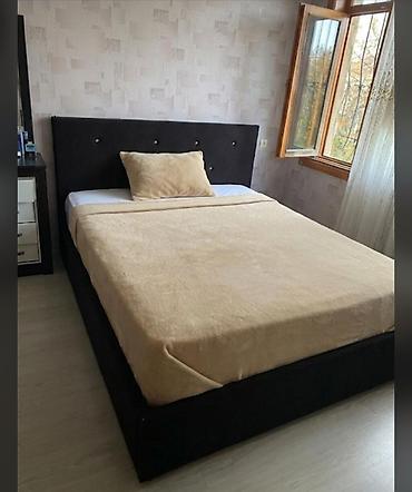 ortopedik matras sumqayit: SaraesiTaxt satilir Ortopetil matars daxil. *Qiymet 150 Azn.* Unvan — 1