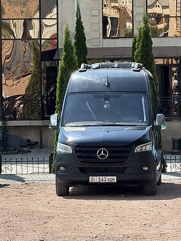 наушники apple airpods 1: Mercedes‑Benz Sprinter — премиальный микроавтобус (черный, удлиненная — 6