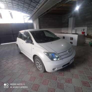 Toyota: Toyota ist: 2005 г., 1.5 л, Автомат, Бензин, Хэтчбэк