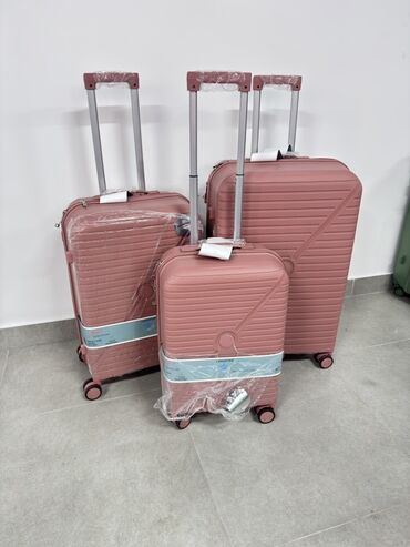 Чемоданы: Чемоданы гелевые, маленький размер ручная кладь, 22см 📍ул — 10