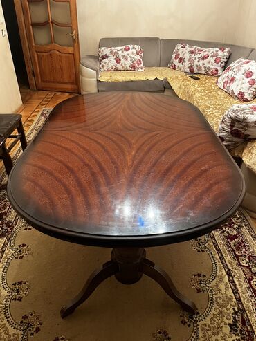 acilan stol: Qonaq masası, İşlənmiş, Açılan, Oval masa