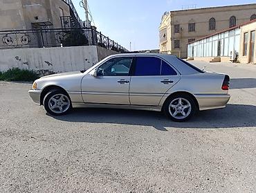 mercedes 160 a: Mercedes-Benz C-Class: 2.3 l | 1998 il Sedan — 5