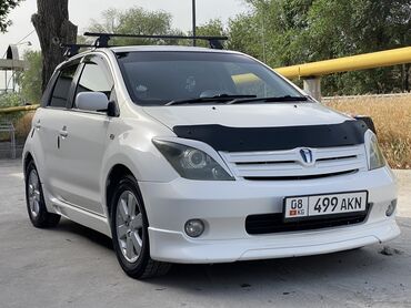 Toyota: Toyota ist: 2002 г., 1.5 л, Автомат, Бензин, Хэтчбэк