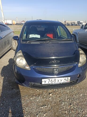 фит сиденья: Honda Fit: 2001 г., 1.3 л, Вариатор, Бензин, Хэтчбэк