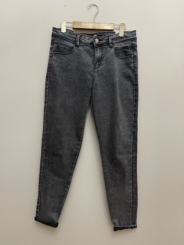 женские джинсы на резинке: Джинсы и брюки, цвет - Серый, Б/у