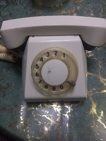 Stasionar telefonlar: Telefon normal vaziyatdadi