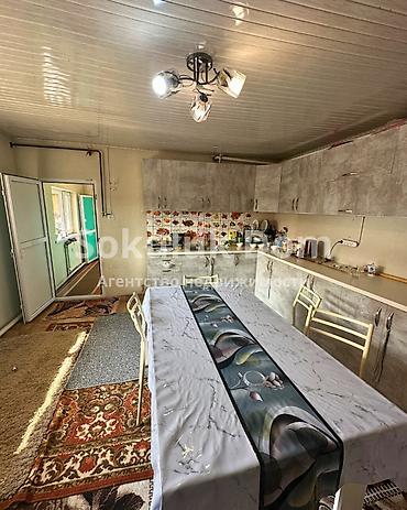 Продажа коттеджей и домов: 🏠Продается дом в с. Сокулук 🟡Комнаты: 3 🟡Участок: 6 соток 🟡Отопление — 4