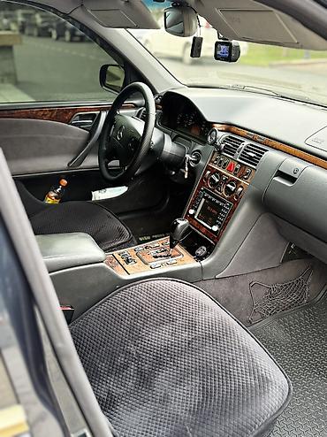 Mercedes-Benz: Mercedes-Benz E-Class: 2000 г., 2.4 л, Автомат, Бензин, Седан at lalafo.kg — 10 Mercedes-Benz: Mercedes-Benz E-Class: 2000 г., 2.4 л, Автомат, Бензин, Седан — 10