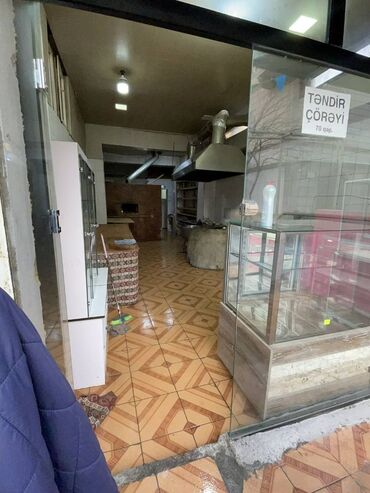 Digər kommersiya daşınmaz əmlakı: Obyekt icarəyə verilir. Nermanov metrosunun yanında 100 kv tam esyalı — 8