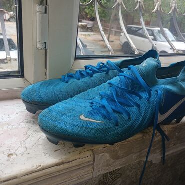 Маски, очки: Бутсы Nike, Размер: 41, Б/у