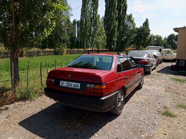 Volkswagen: Volkswagen Passat: 1991 г., 1.8 л, Механика, Бензин, Седан