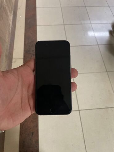 aplle 6: IPhone 6, 16 ГБ, Серебристый, Отпечаток пальца
