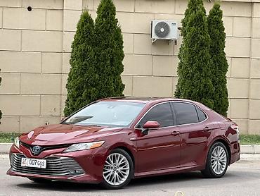 уна: Toyota Camry: 2018 г., 2.5 л, Вариатор, Гибрид, Седан — 2