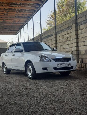 maşın satış: VAZ (LADA) Priora: 1.6 l | 2017 il 123000 km Sedan