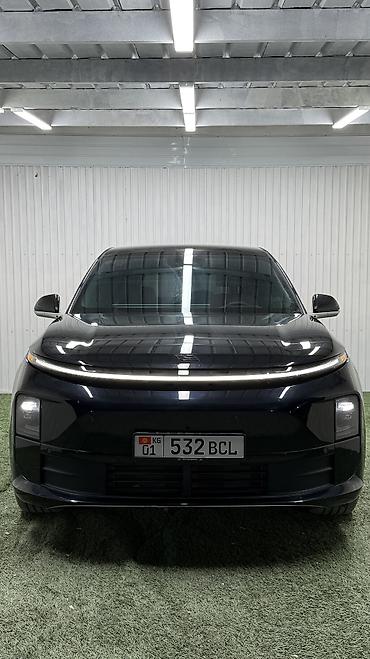 китайский автомобиль l7: Lixiang L7: 2024 г., 1.5 л, Автомат, Гибрид, Внедорожник — 1