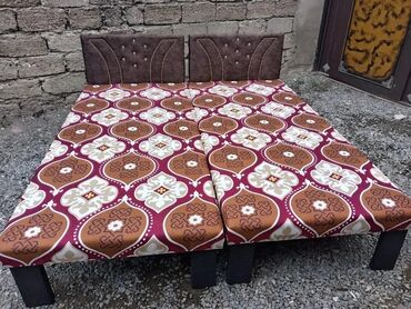 Çarpayılar: Təzə çarpayılar. 1 nəfərlik çarpayılar 60manat. 2 nəfərlik taxt — 25